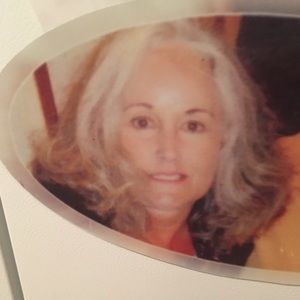 Meet your Posher, Suzanne